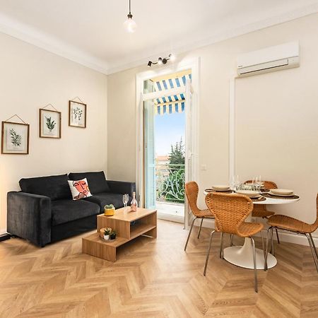 Mont Fleuri- Somptueux 2 Pieces - Parking - Menton Apartment Bagian luar foto