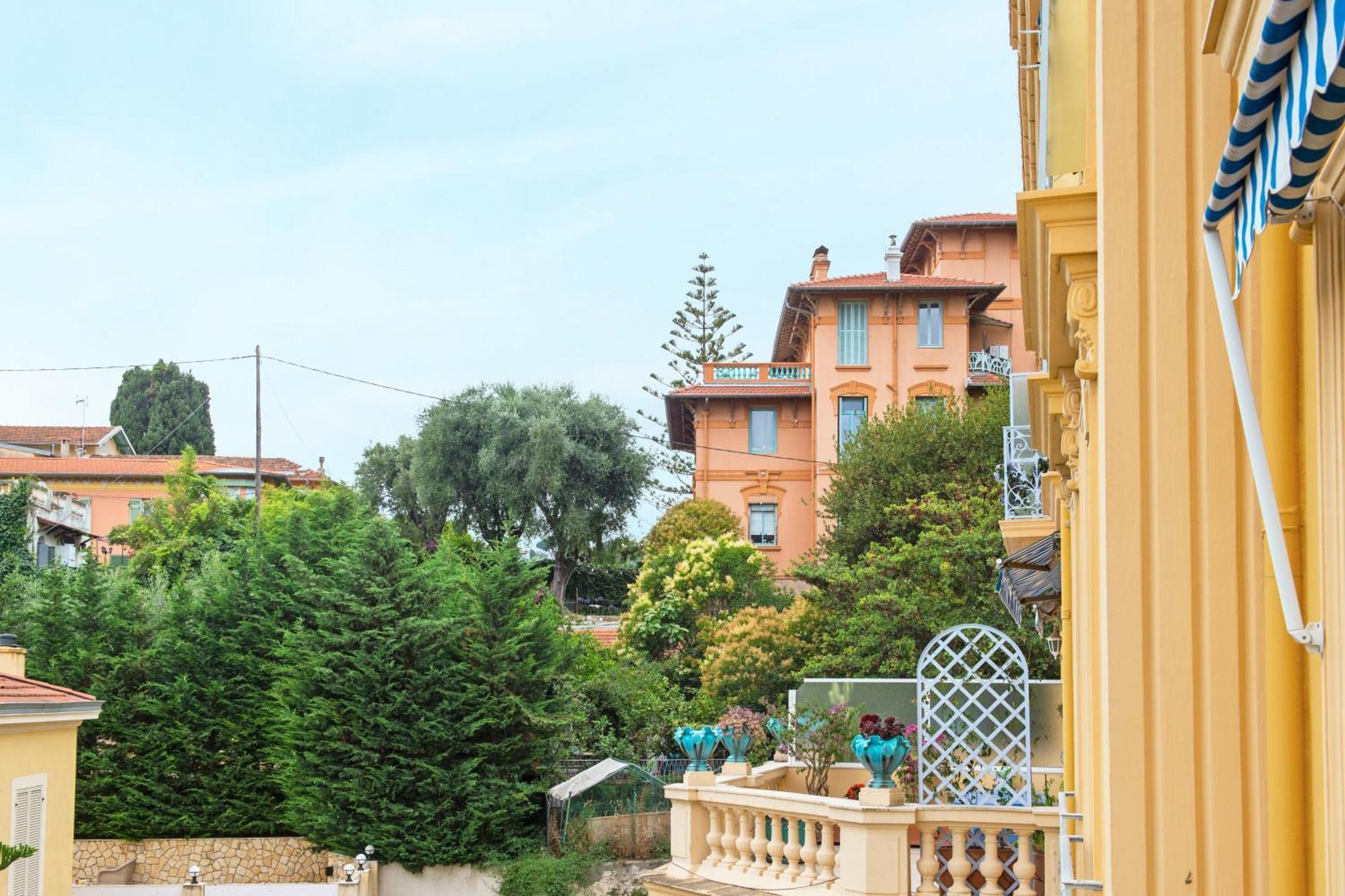 Mont Fleuri- Somptueux 2 Pieces - Parking - Menton Apartment Bagian luar foto