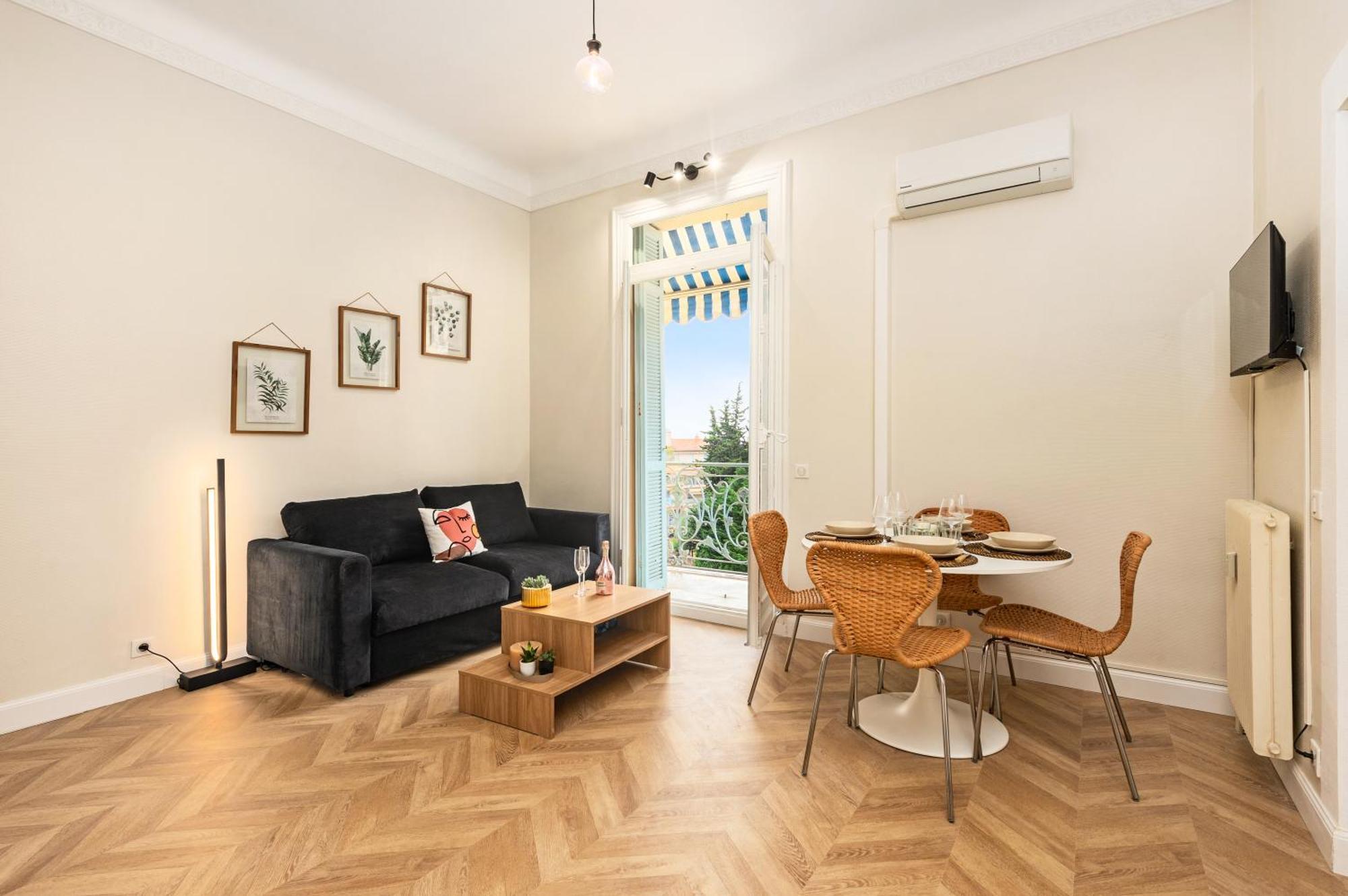 Mont Fleuri- Somptueux 2 Pieces - Parking - Menton Apartment Bagian luar foto