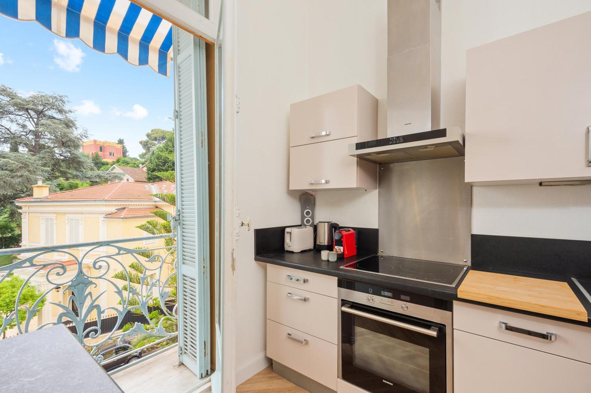 Mont Fleuri- Somptueux 2 Pieces - Parking - Menton Apartment Bagian luar foto